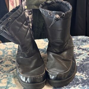 Black Winter Boots